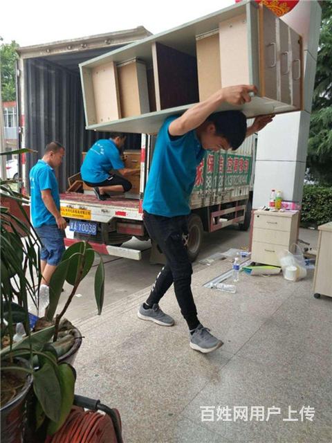 城市停车服务 便捷与挑战并存